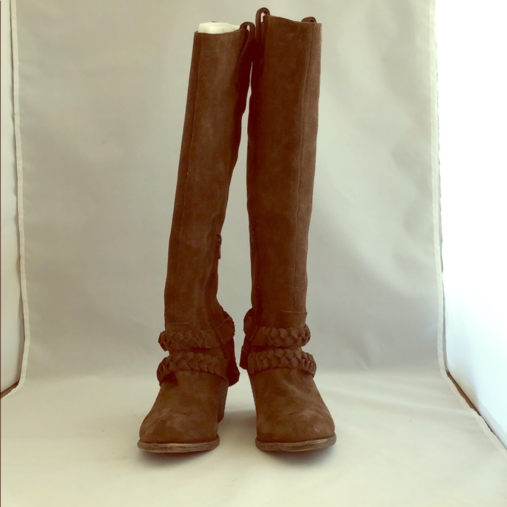 Sole Society Vera dark brown suede boots